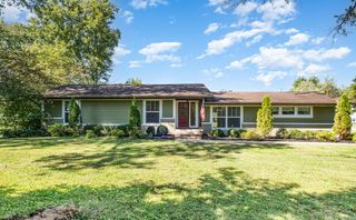 2104 Elam Rd, Murfreesboro, TN 37127