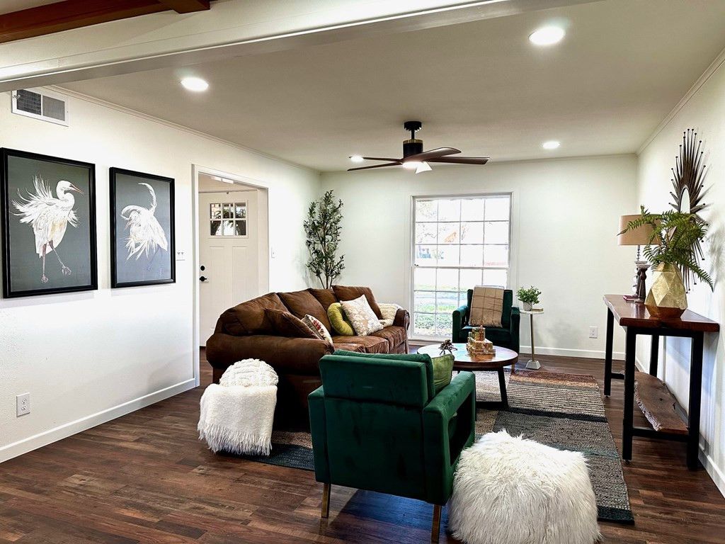 Image 2 of property listing at 2012 Jade Drive, San Angelo, TX 76904