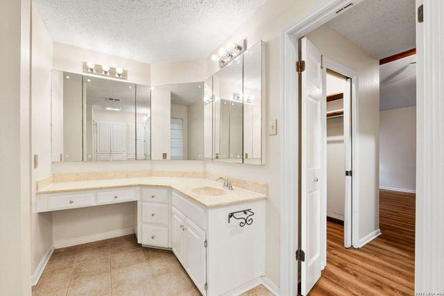 13311 LA VISTA DR, San Antonio, TX 78216
