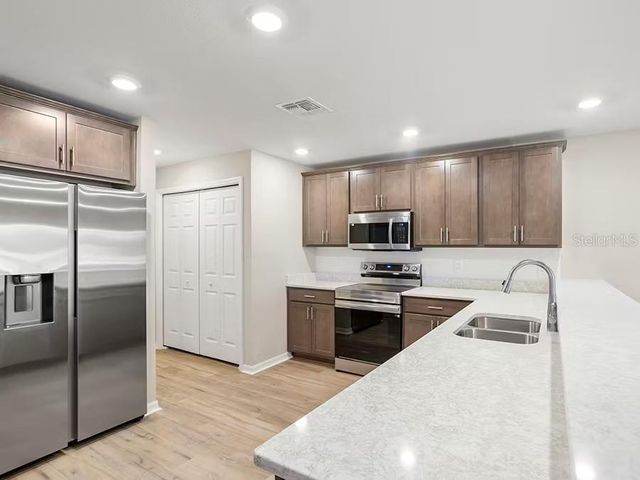 322 CHESAPEAKE DRIVE, St Cloud, FL 34771
