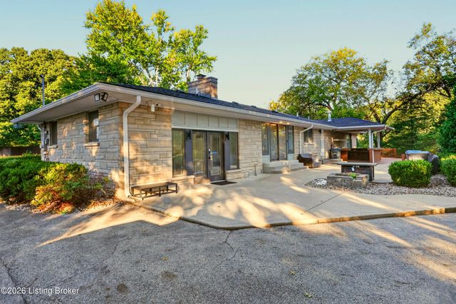 8111& 8113 Acme Way, Louisville, KY 40219