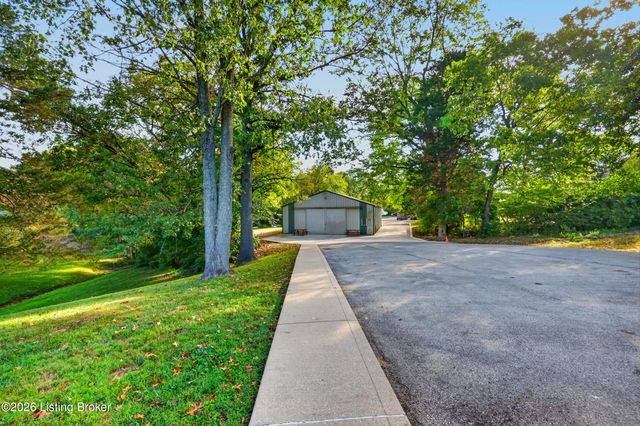 8111& 8113 Acme Way, Louisville, KY 40219