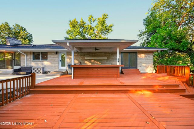 8111& 8113 Acme Way, Louisville, KY 40219