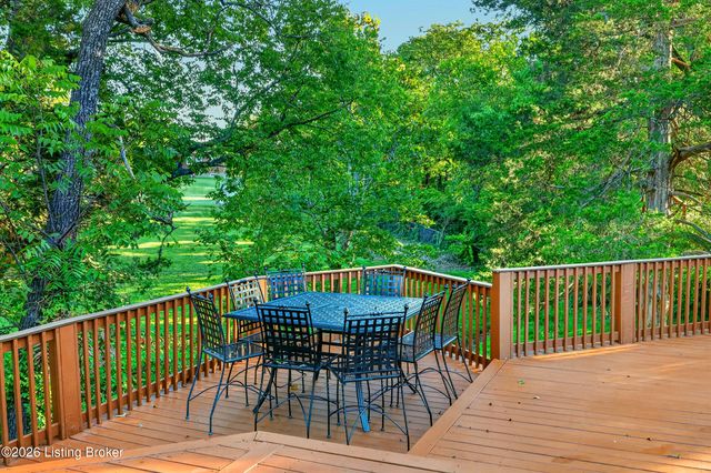 8111& 8113 Acme Way, Louisville, KY 40219