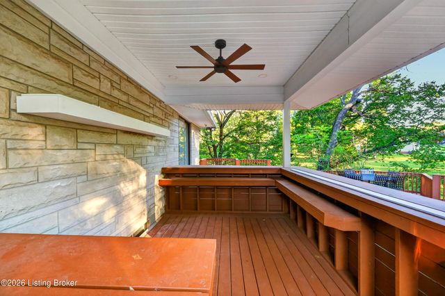 8111& 8113 Acme Way, Louisville, KY 40219