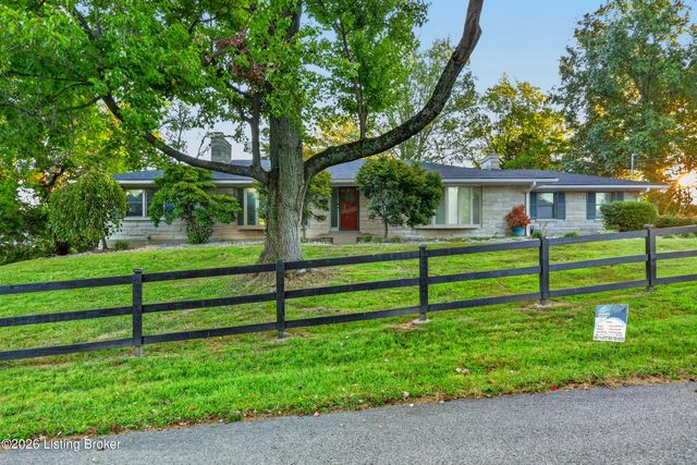 8111& 8113 Acme Way, Louisville, KY 40219
