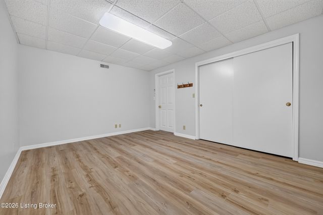 8111& 8113 Acme Way, Louisville, KY 40219