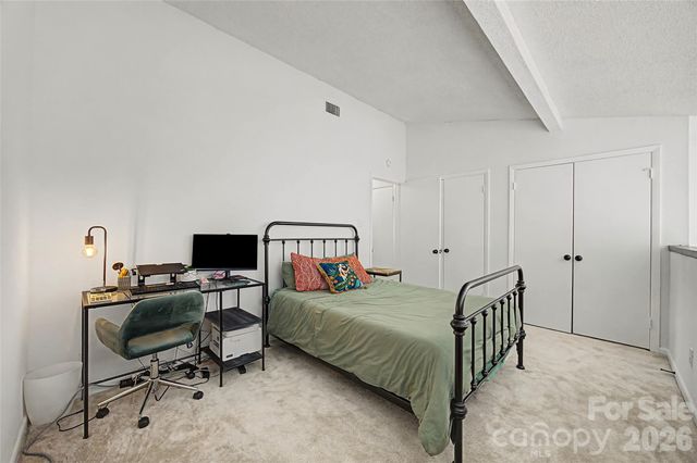 7911 Charter Oak Lane, Charlotte, NC 28226