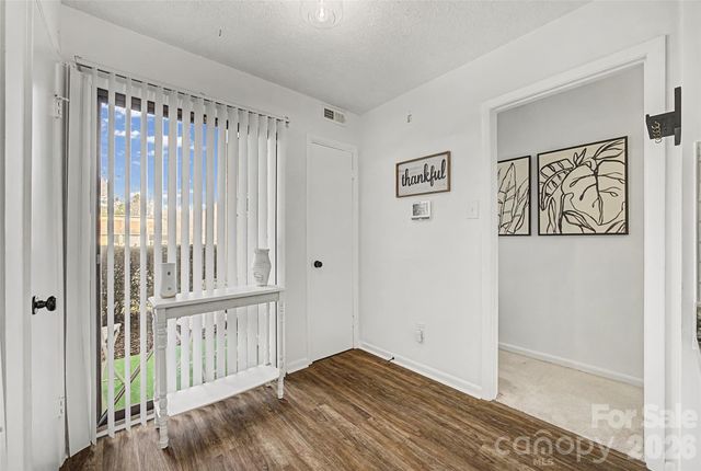 7911 Charter Oak Lane, Charlotte, NC 28226