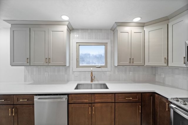 11261 LAY Road, Edinboro, PA 16412