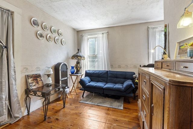 171 South Rd, Templeton, MA 01468