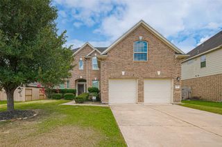 2109 Rolling Hills Drive, Pearland, TX 77581