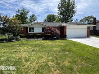 19314 Cooper Street, Clinton Twp, MI 48038