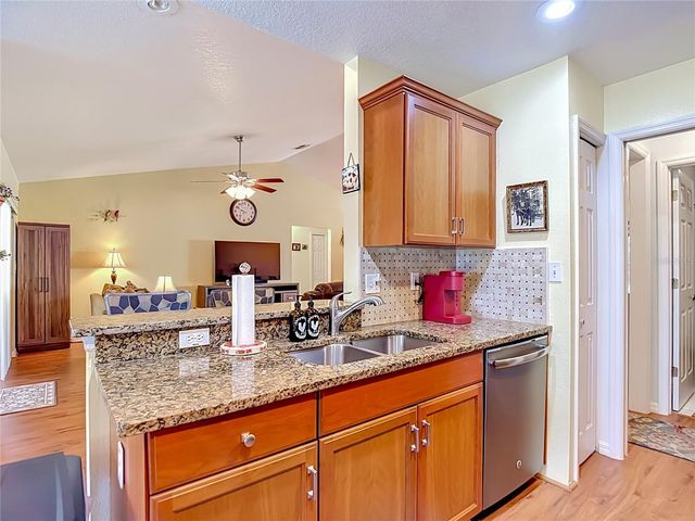 7104 QUAIL HOLLOW BOULEVARD, Wesley Chapel, FL 33544