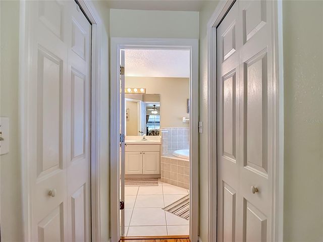 7104 QUAIL HOLLOW BOULEVARD, Wesley Chapel, FL 33544