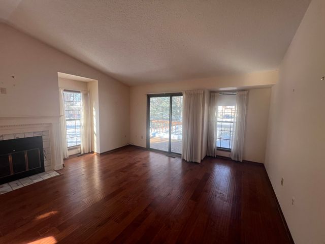 2253 Edington Drive SE, Grand Rapids, MI 49508