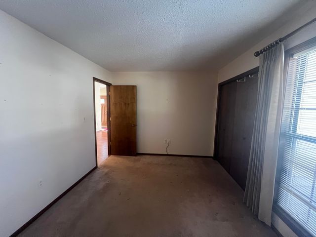 2253 Edington Drive SE, Grand Rapids, MI 49508