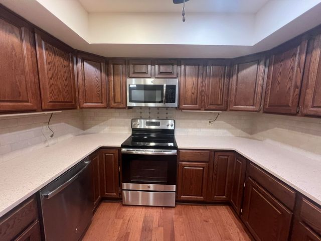 2253 Edington Drive SE, Grand Rapids, MI 49508