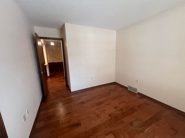 2253 Edington Drive SE, Grand Rapids, MI 49508