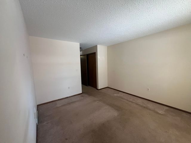 2253 Edington Drive SE, Grand Rapids, MI 49508