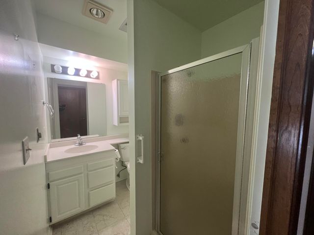 2253 Edington Drive SE, Grand Rapids, MI 49508