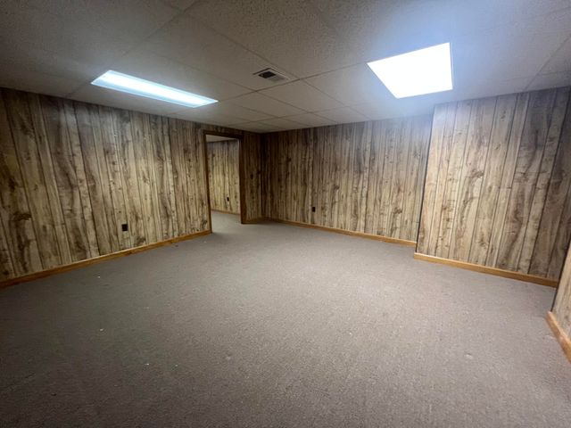 2253 Edington Drive SE, Grand Rapids, MI 49508