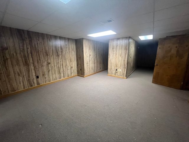 2253 Edington Drive SE, Grand Rapids, MI 49508