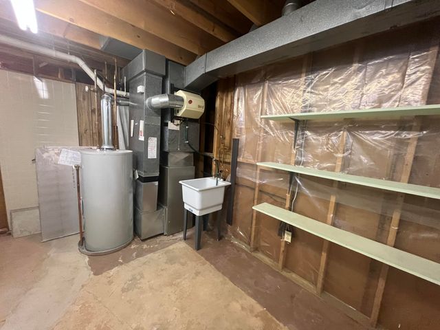 2253 Edington Drive SE, Grand Rapids, MI 49508