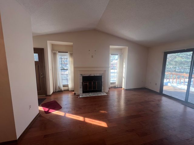 2253 Edington Drive SE, Grand Rapids, MI 49508