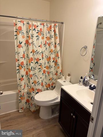 26 PACIFIC AVE, Milroy, PA 17063