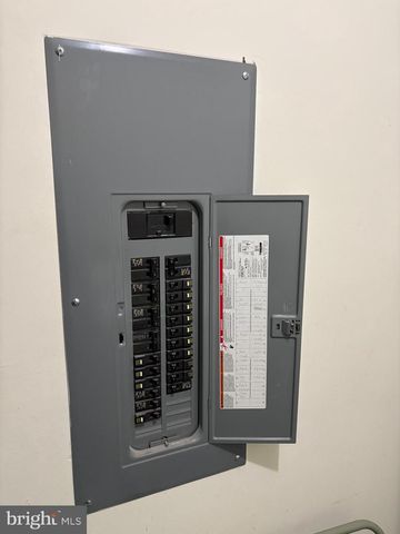 26 PACIFIC AVE, Milroy, PA 17063