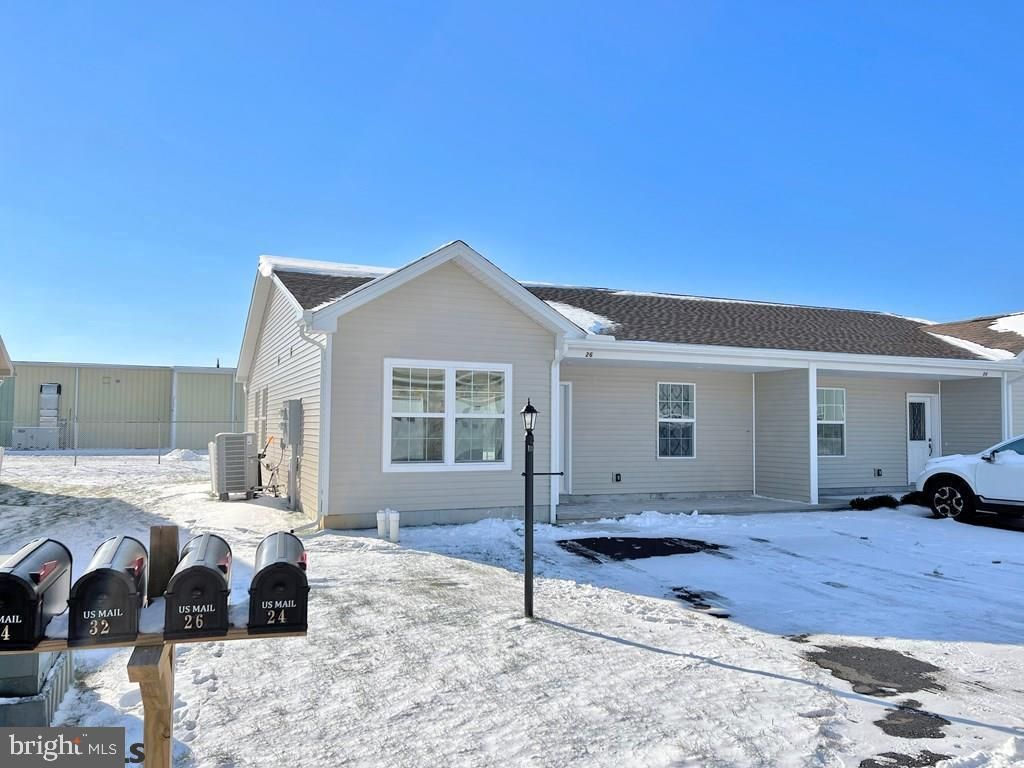 26 PACIFIC AVE, Milroy, PA 17063