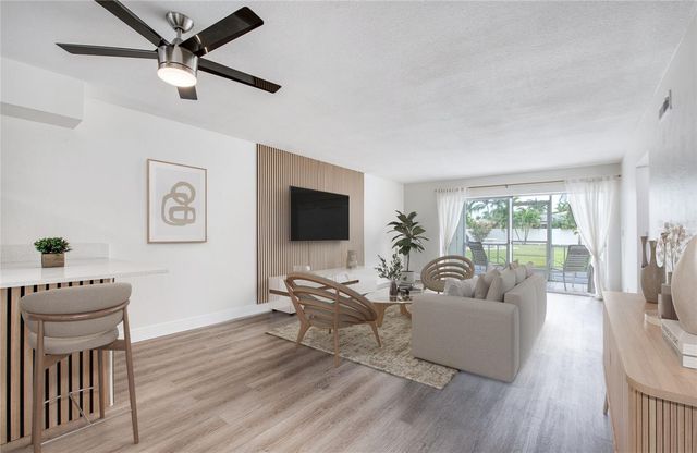 3717 S 46TH AVENUE S 8, St Petersburg, FL 33711