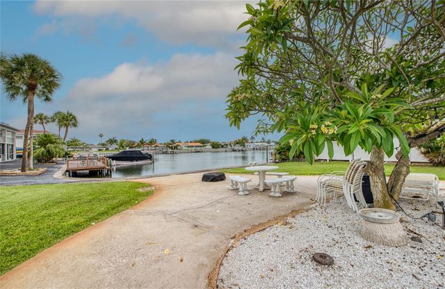 3717 S 46TH AVENUE S 8, St Petersburg, FL 33711