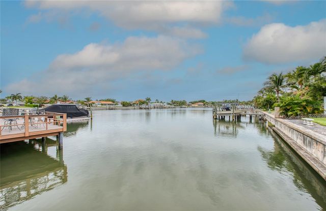 3717 S 46TH AVENUE S 8, St Petersburg, FL 33711