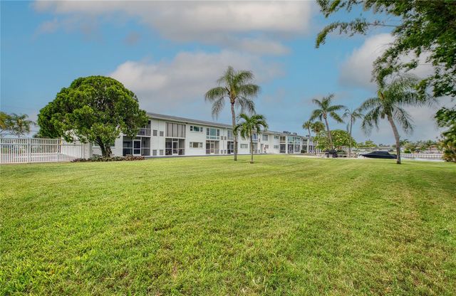 3717 S 46TH AVENUE S 8, St Petersburg, FL 33711