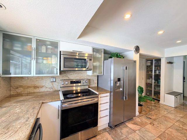 29793 Holiday Street, Hayward, CA 94544