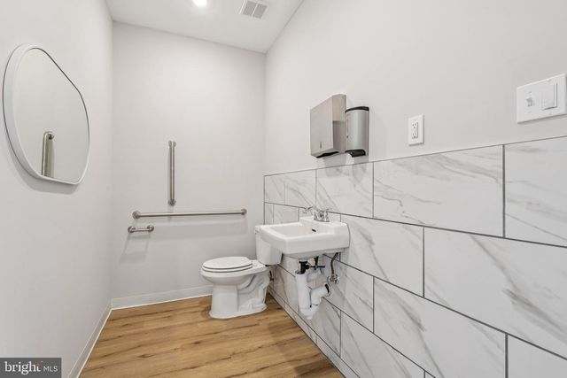 6713-15 OGONTZ AVE, Philadelphia, PA 19126