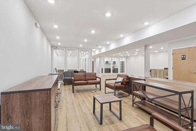 6713-15 OGONTZ AVE, Philadelphia, PA 19126