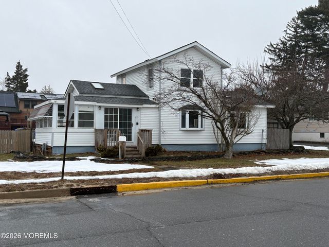 319 Church Street, Lakehurst, NJ 08733