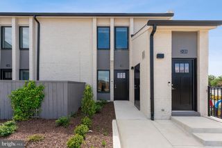 19520 VILLAGE WALK DR. #3-101, Montgomery Village, MD 20886