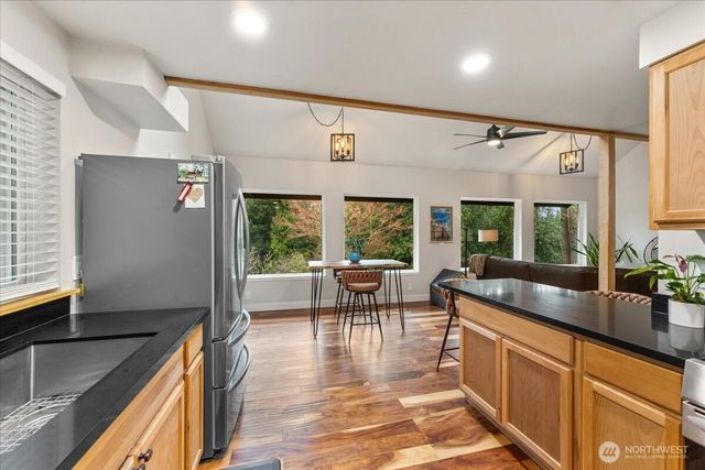 23990 Vinland Terrace NW, Poulsbo, WA 98370