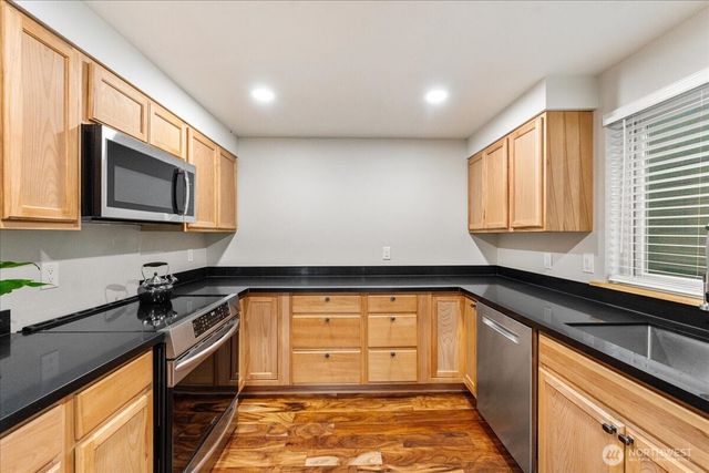 23990 Vinland Terrace NW, Poulsbo, WA 98370