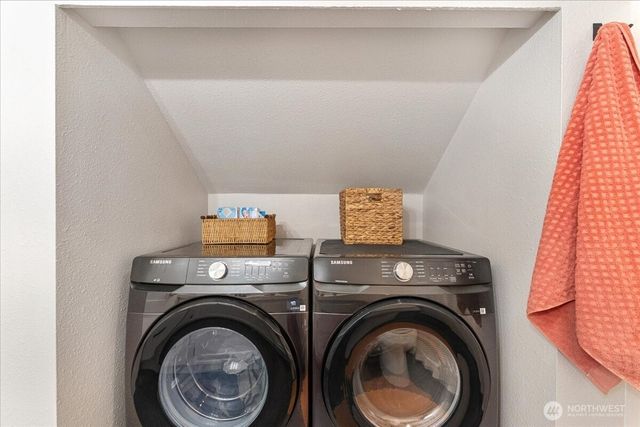 23990 Vinland Terrace NW, Poulsbo, WA 98370