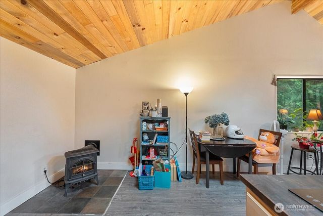 23990 Vinland Terrace NW, Poulsbo, WA 98370