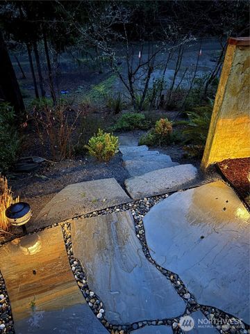 23990 Vinland Terrace NW, Poulsbo, WA 98370