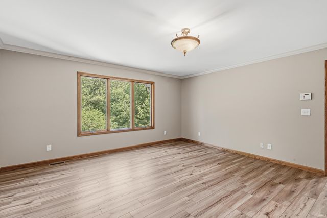 7565 N Clear Creek Road, Huntington, IN 46750