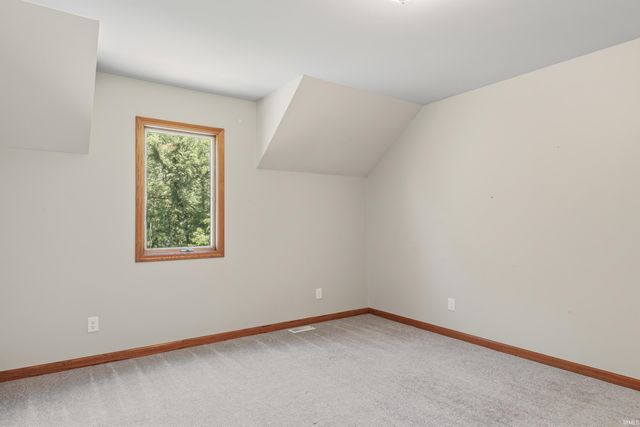 7565 N Clear Creek Road, Huntington, IN 46750