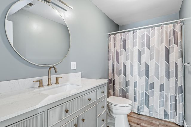 7565 N Clear Creek Road, Huntington, IN 46750