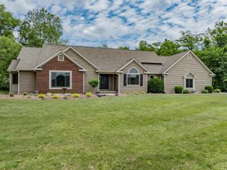 7565 N Clear Creek Road, Huntington, IN 46750